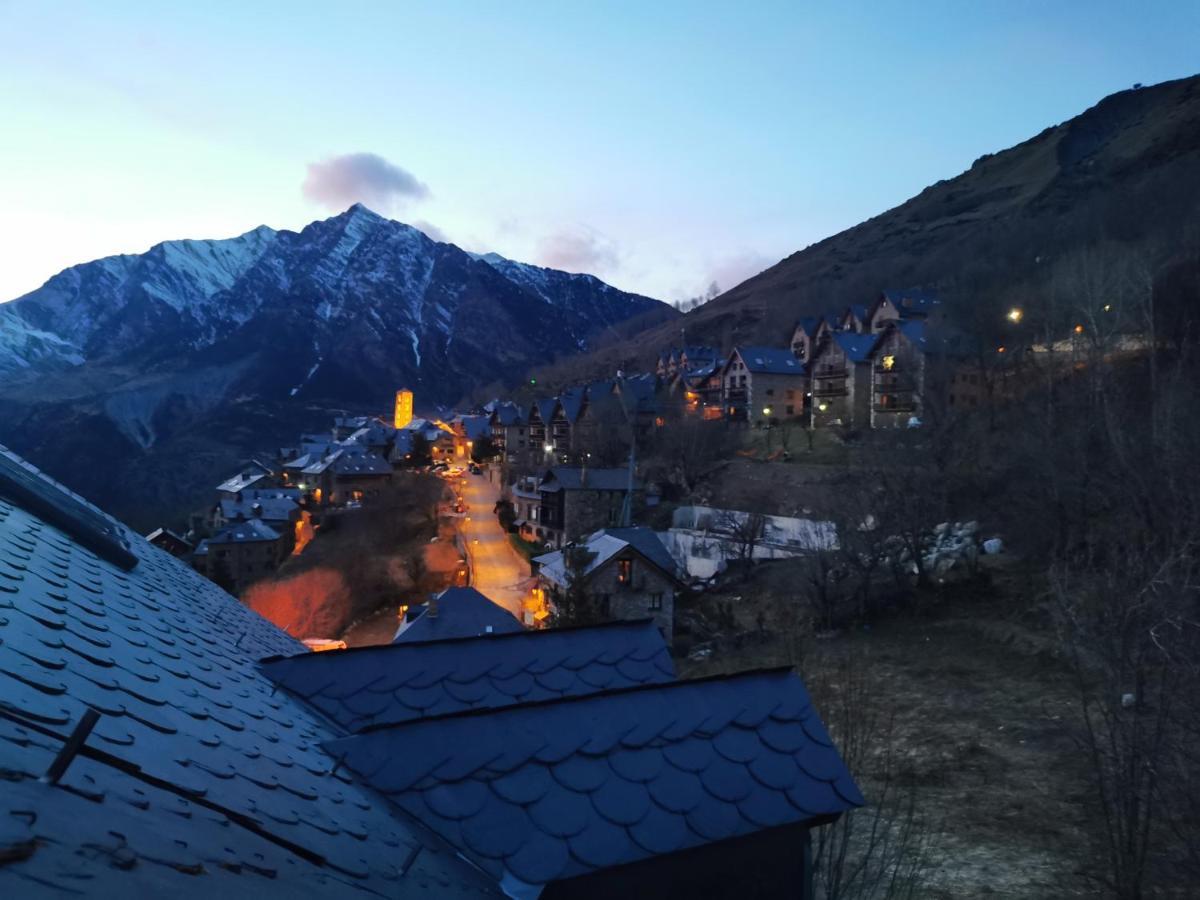 Duplex Con Terraza Y Vistas Panoramicas En Tauell Leilighet Eksteriør bilde